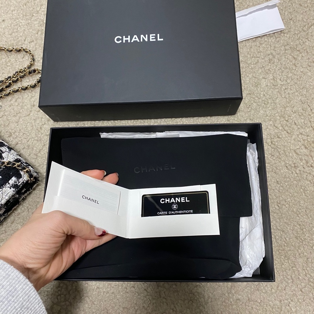 Chanel Tweed Houndstooth Ribbon Woc - Picture 8 of 14